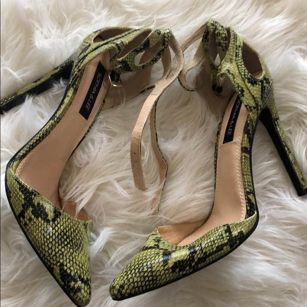Seychelles Green Snake-Print Pointed Toe Ankle Strap Heels
